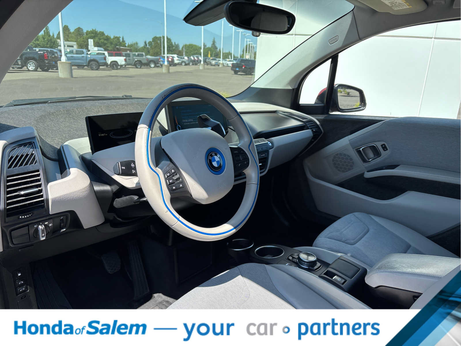 Used 2014 BMW i3 RWD image 2