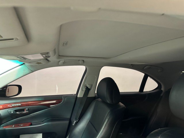 Used 2011 Lexus LS 460 w/ Comfort Pkg RWD image 39