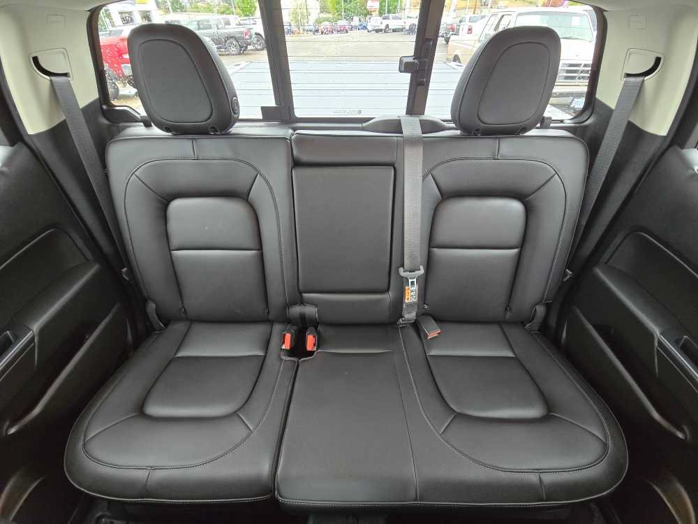 Used 2019 Chevrolet Colorado ZR2 w/ LPO, Premium Interior Package AWD/4WD image 17