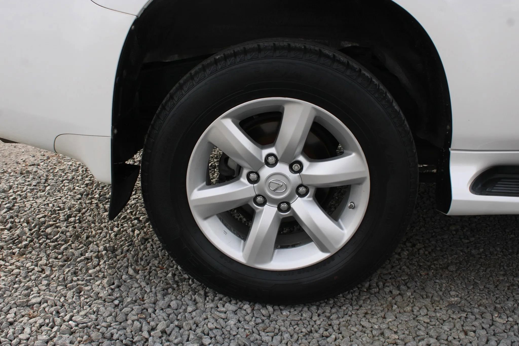 Used 2011 Lexus GX 460 image 7