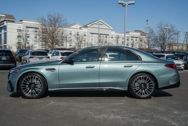 New 2026 Mercedes-Benz E 53 AMG e 4MATIC Sedan image 4