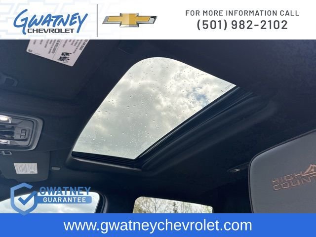Used 2024 Chevrolet Silverado 2500 High Country w/ Technology Package image 23