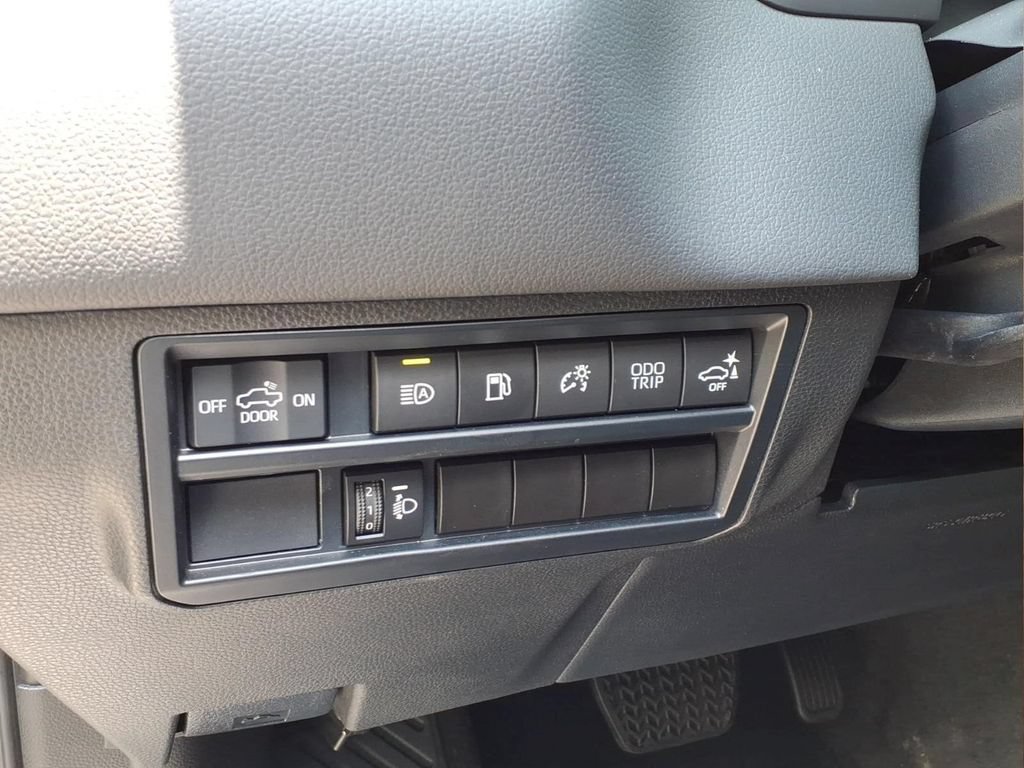 Used 2023 Toyota Tundra Limited AWD/4WD image 15