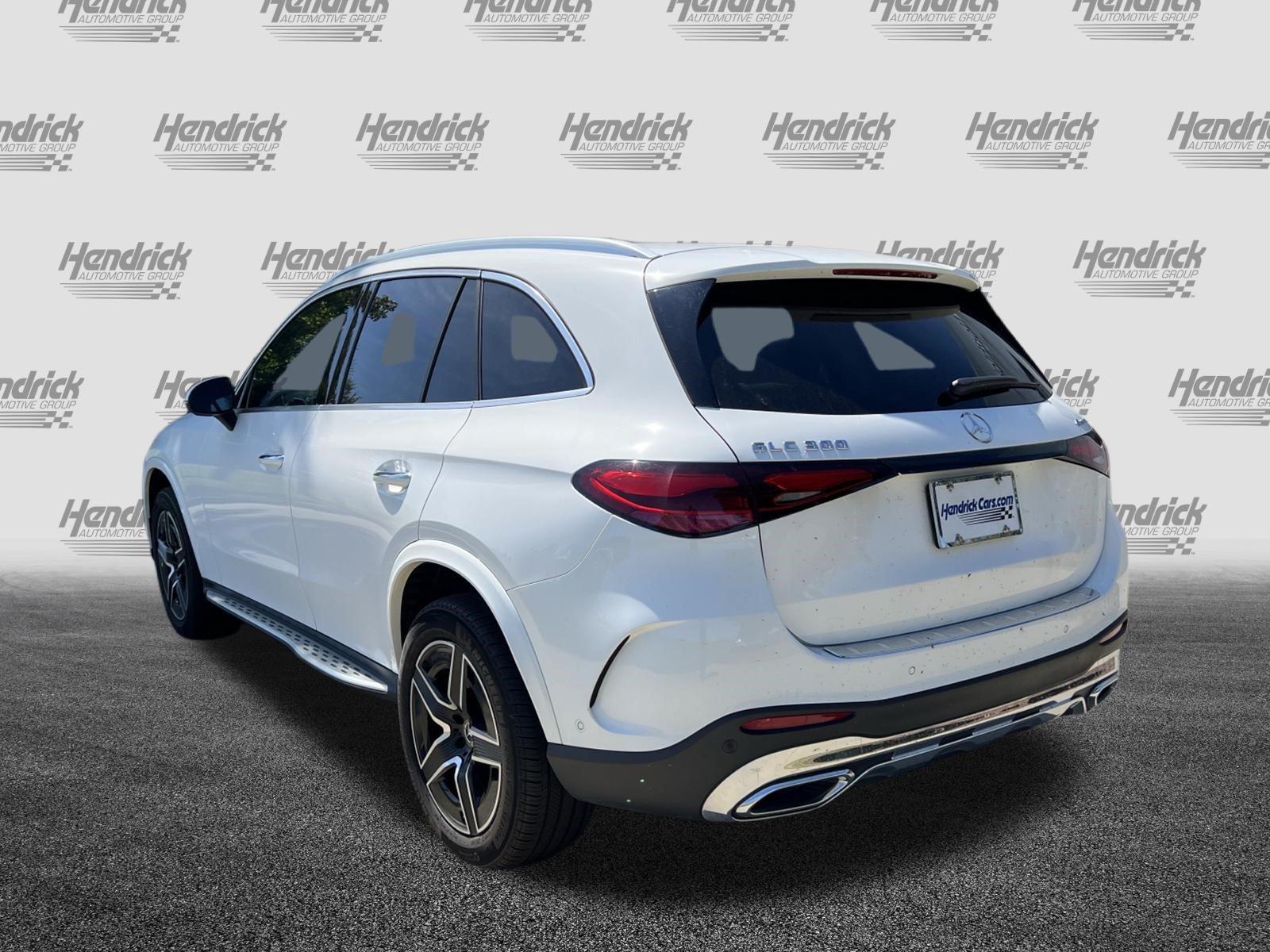 Used 2023 Mercedes-Benz GLC 300 4MATIC w/ AMG Line image 8