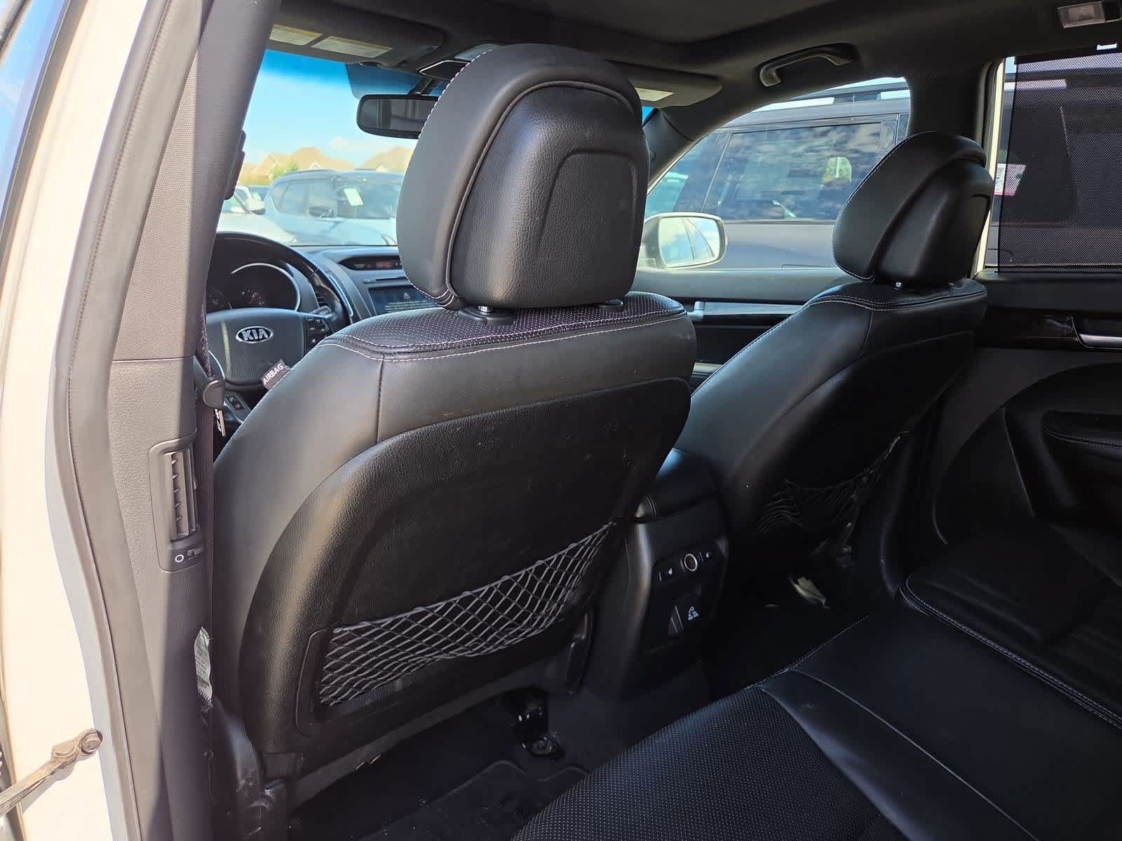 Used 2014 Kia Sorento SX w/ 3rd Row Package FWD image 17