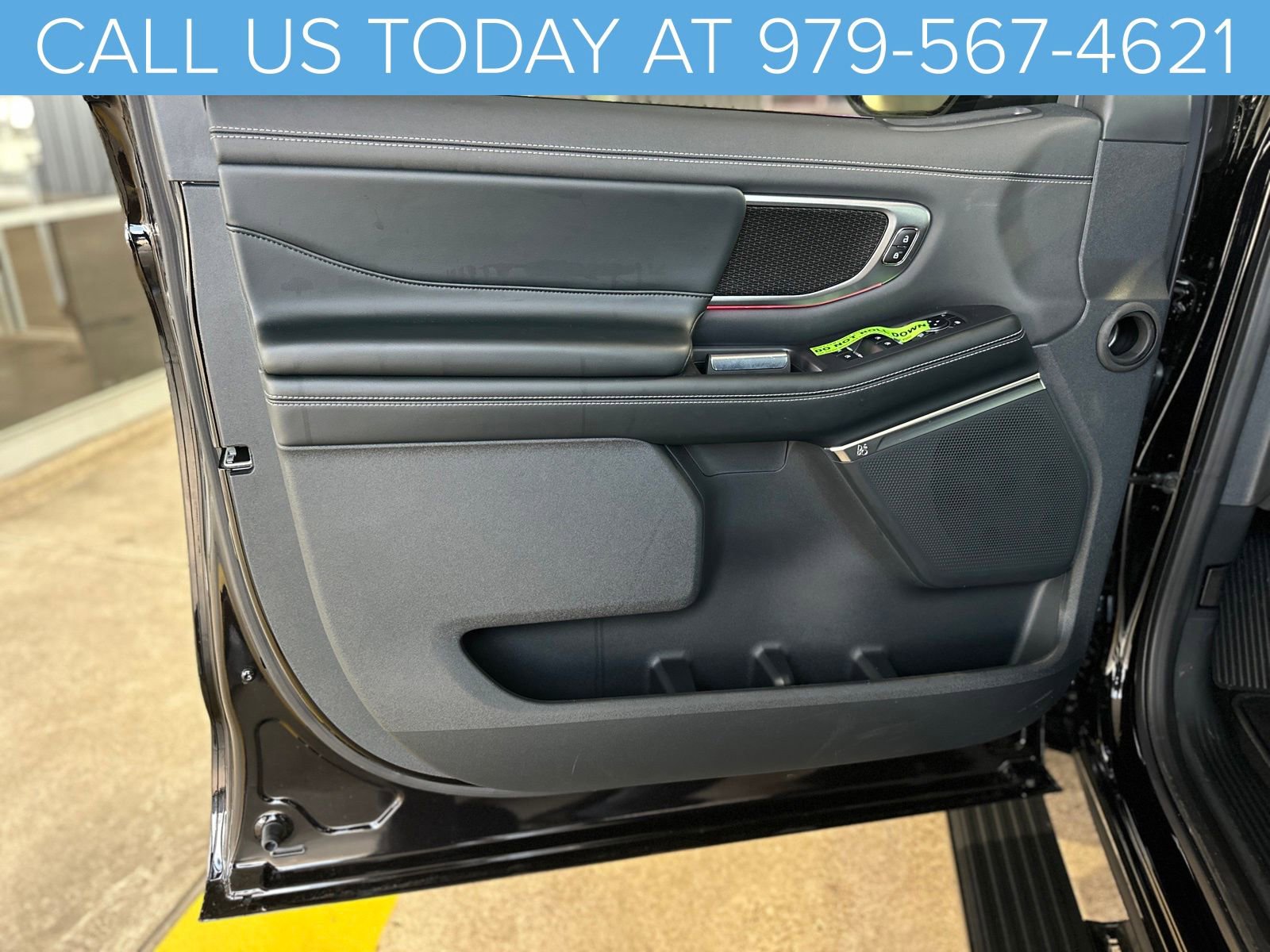 New 2025 Ford Expedition Platinum w/ Stealth Performance Package image 32