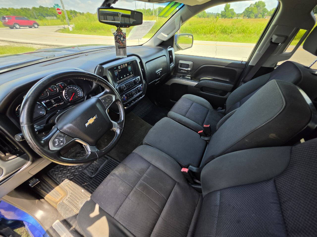 Used 2015 Chevrolet Silverado 1500 LT w/ All Star Edition AWD/4WD image 3