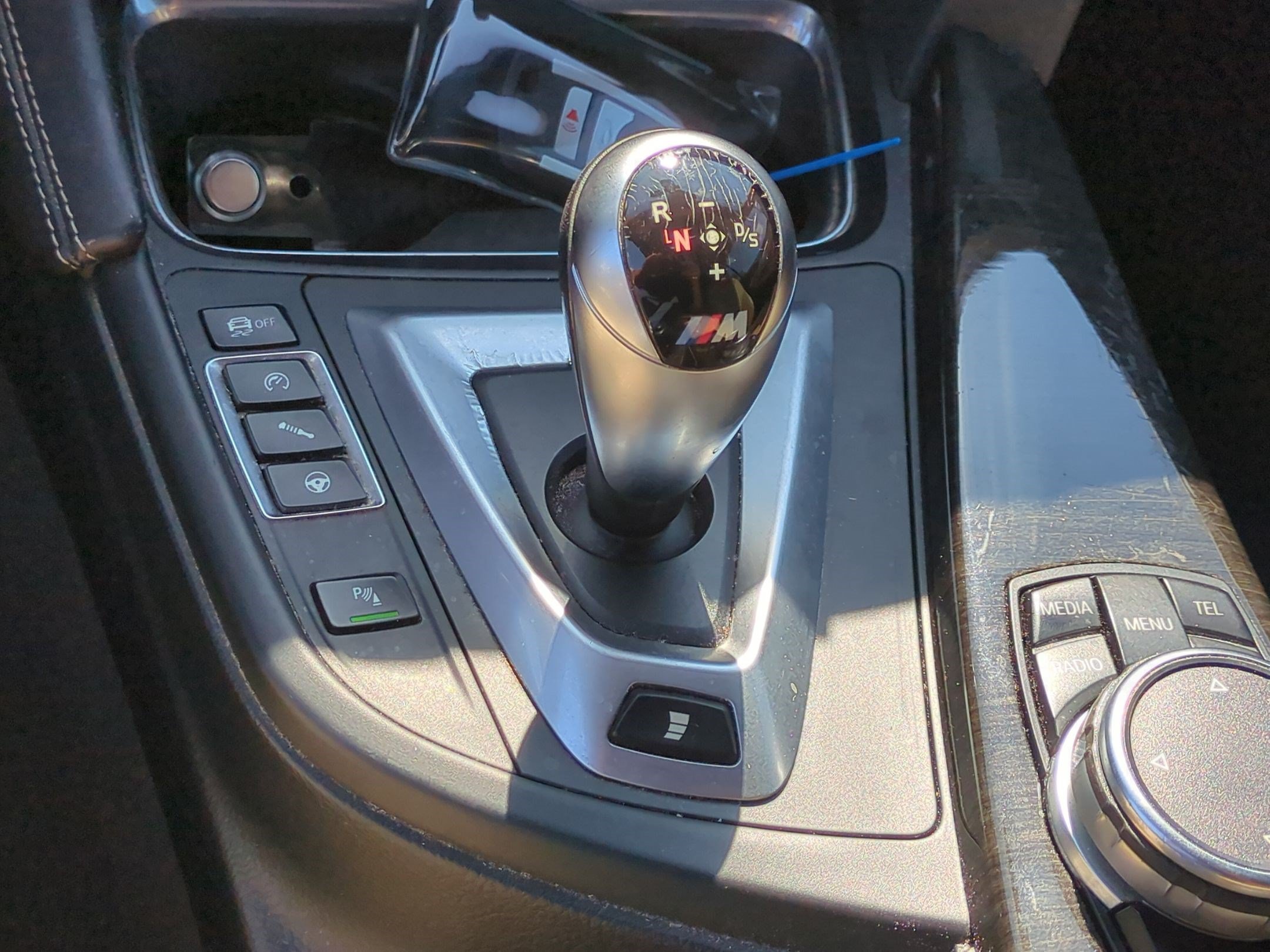 Used 2015 BMW M4 Convertible RWD image 25