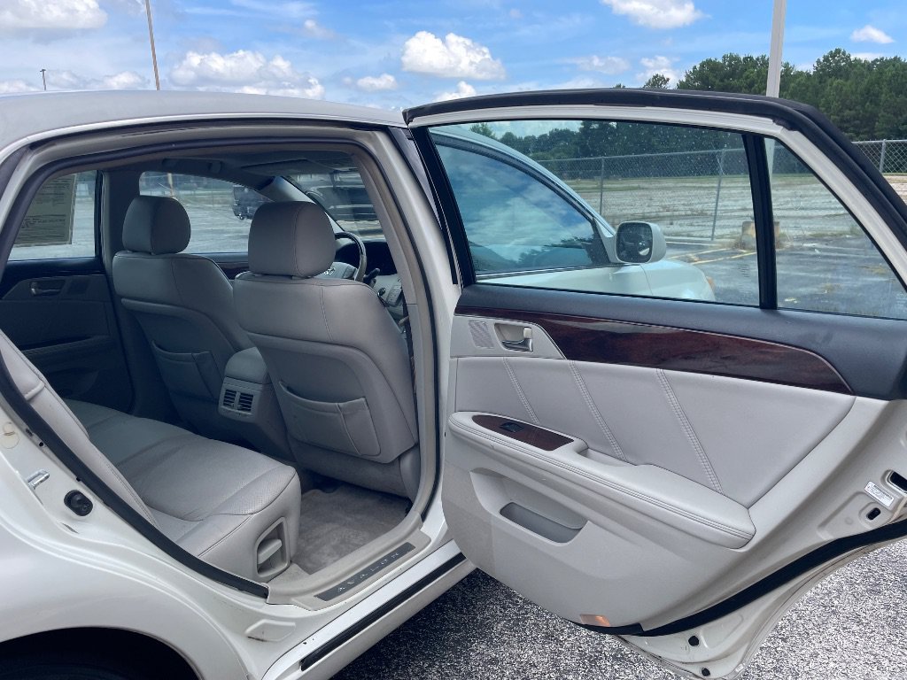 Used 2008 Toyota Avalon Limited FWD image 18