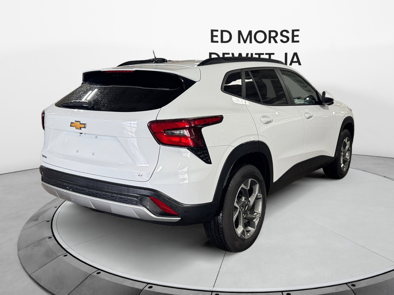 Used 2025 Chevrolet Trax LT w/ LT Convenience Package image 5