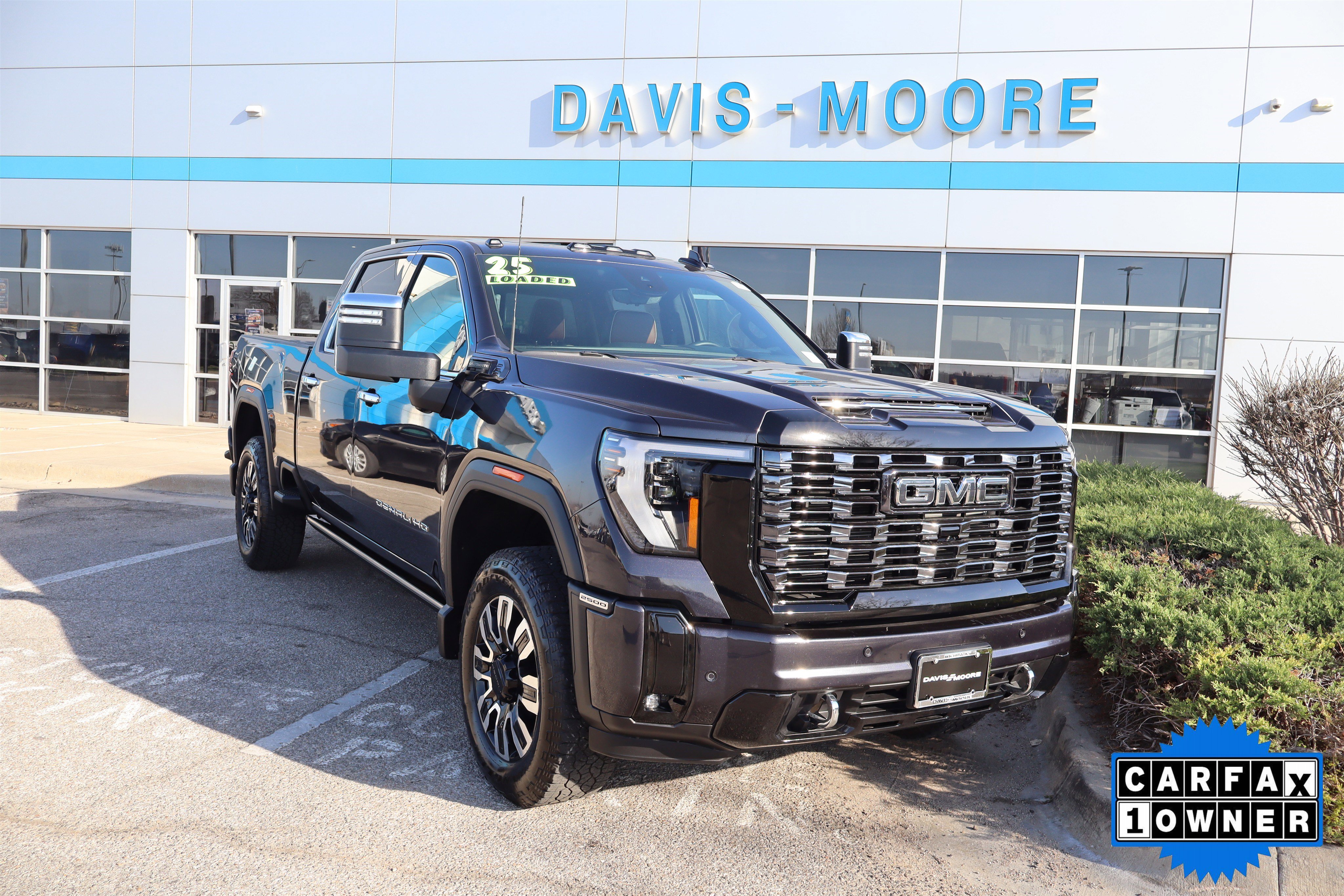 Used 2025 GMC Sierra 2500 Denali Ultimate image 3