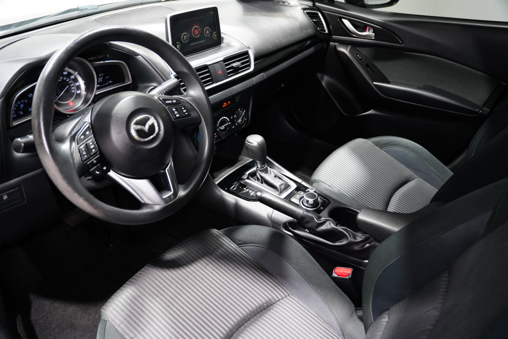 Used 2016 MAZDA MAZDA3 i Sport w/ Preferred Equipment Package image 11