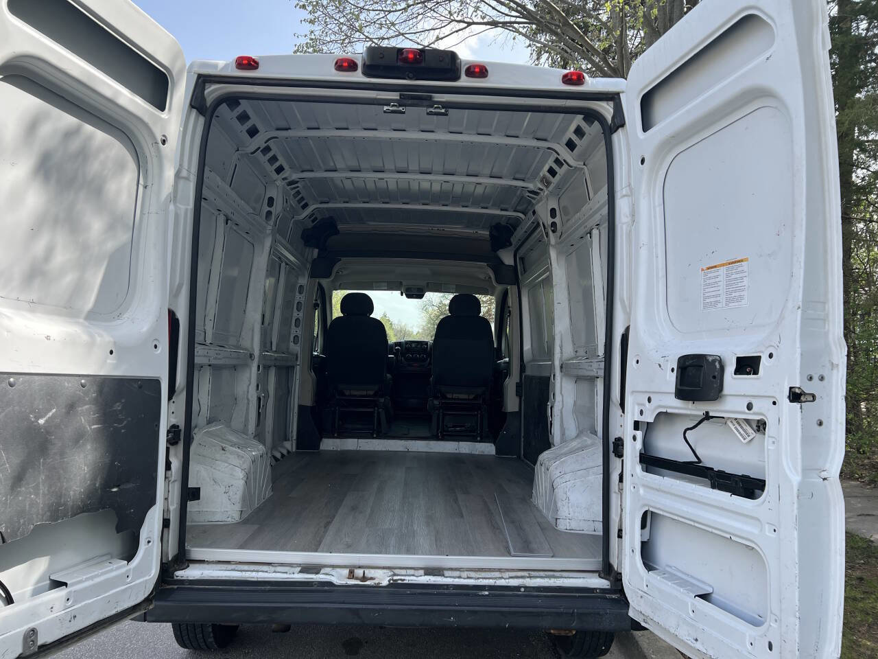 Used 2017 RAM ProMaster 1500 FWD image 9