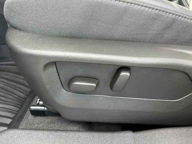 Used 2023 Buick Envision Preferred AWD/4WD image 12