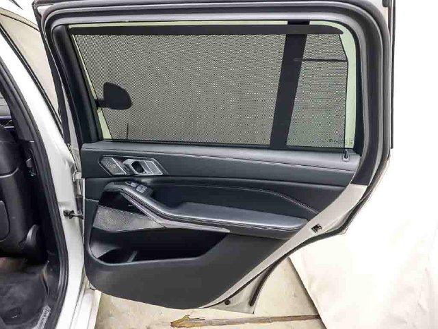 Used 2020 BMW X7 M50i AWD/4WD image 30
