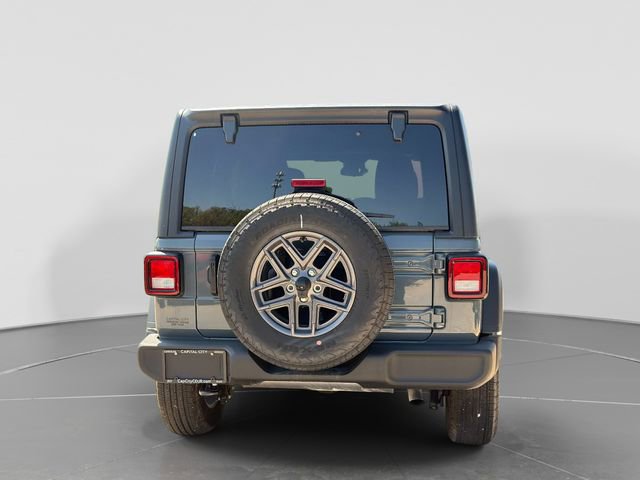 Used 2025 Jeep Wrangler Sport S image 5
