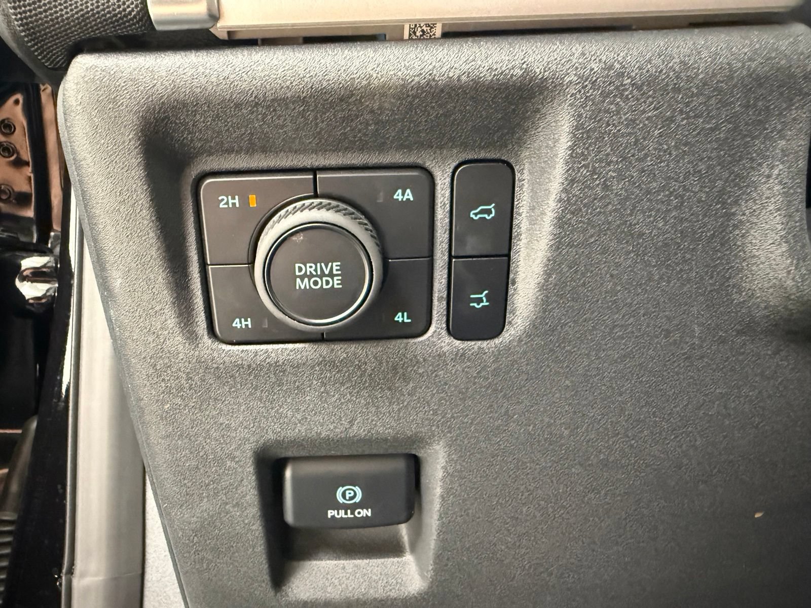 Used 2025 Ford Expedition Active AWD/4WD image 13