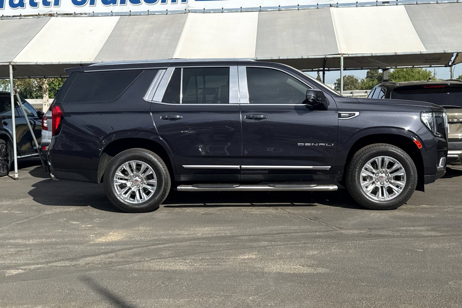 Used 2024 GMC Yukon Denali w/ Max Trailering Package AWD/4WD image 3