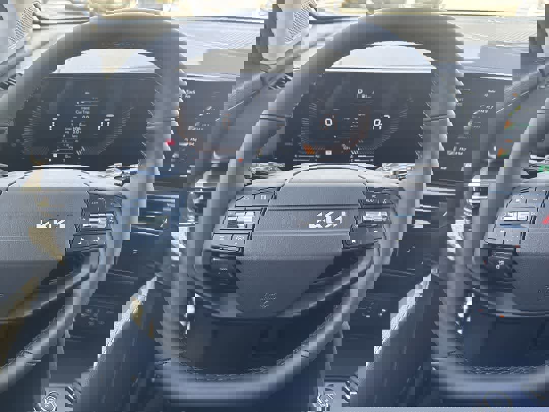 New 2026 Kia Sportage LX image 14