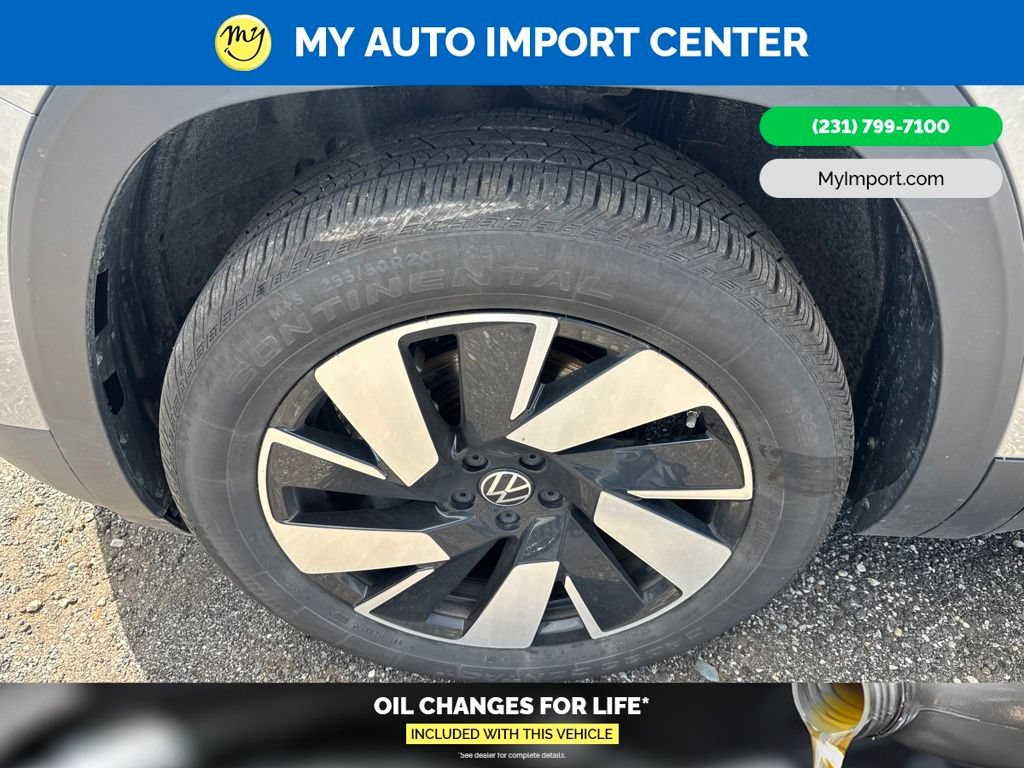 Used 2025 Volkswagen Atlas Cross Sport SEL AWD/4WD image 6