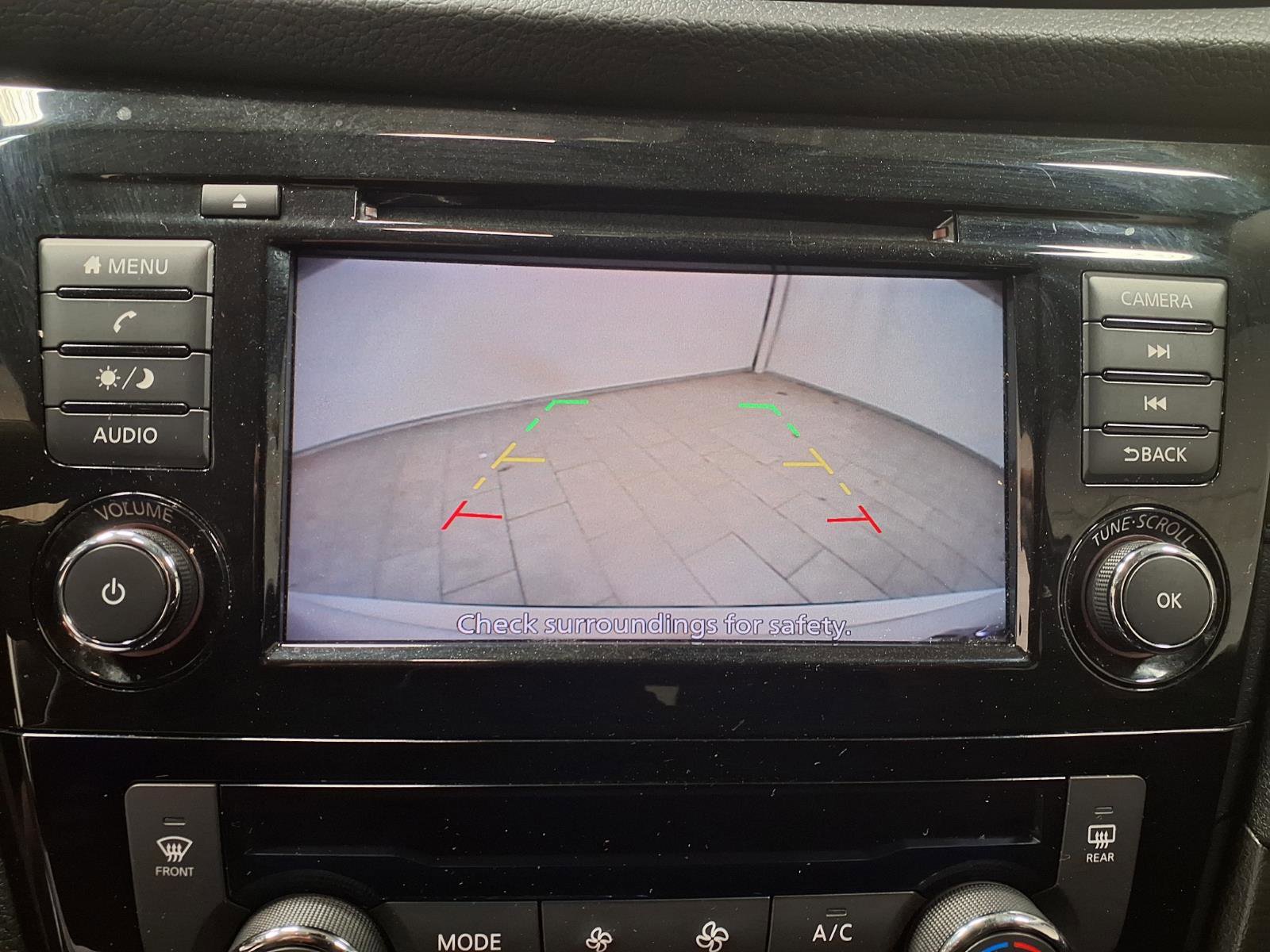 Used 2020 Nissan Rogue SV image 13