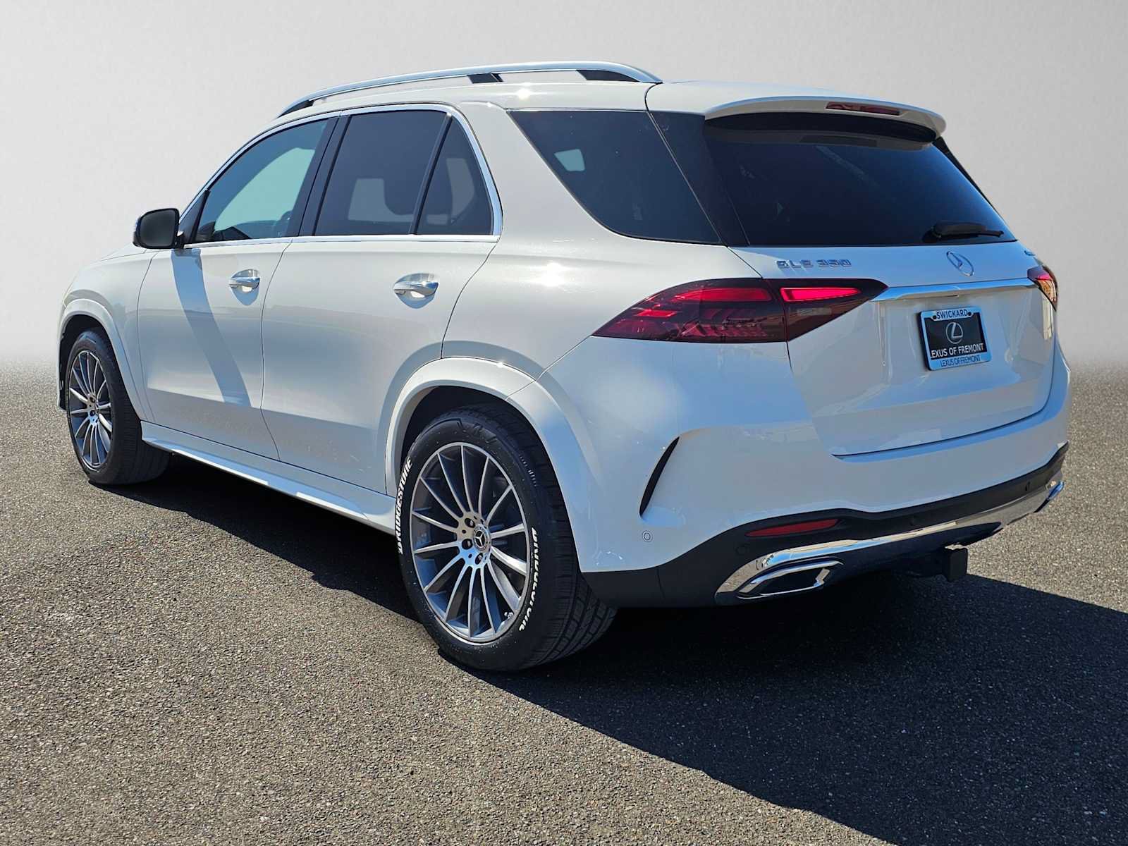 Used 2024 Mercedes-Benz GLE 350 4MATIC image 5