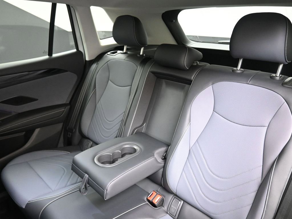 New 2026 Volkswagen Tiguan SE image 20