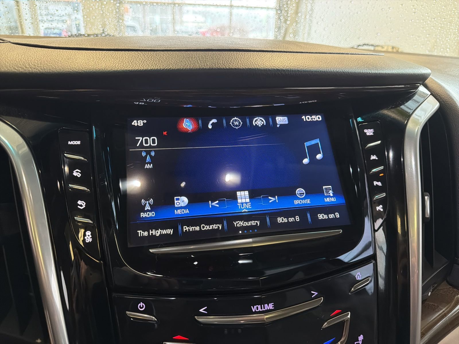 Used 2020 Cadillac Escalade ESV Luxury image 28