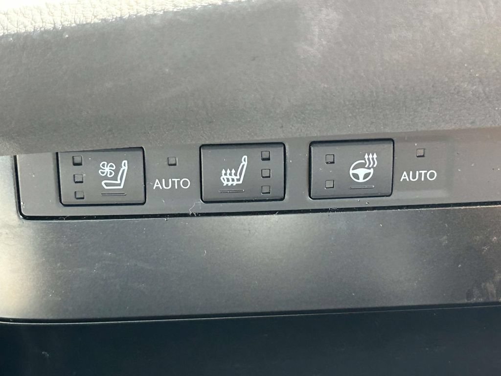 Used 2023 Lexus ES 350 w/ Premium Package FWD image 15