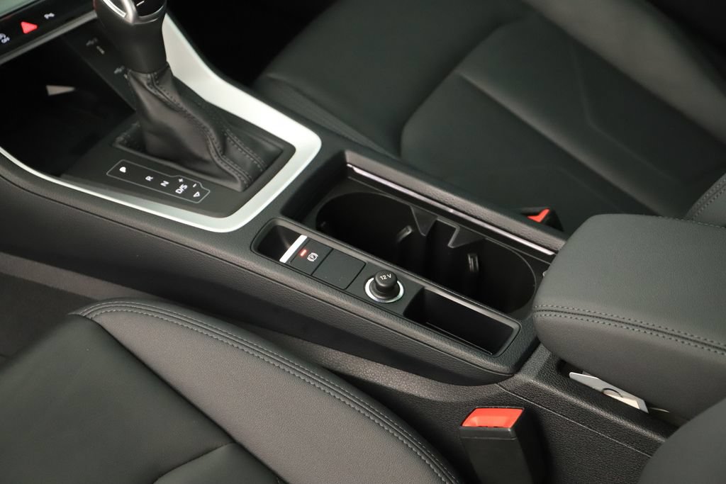 Certified 2024 Audi Q3 2.0T Premium AWD/4WD image 17