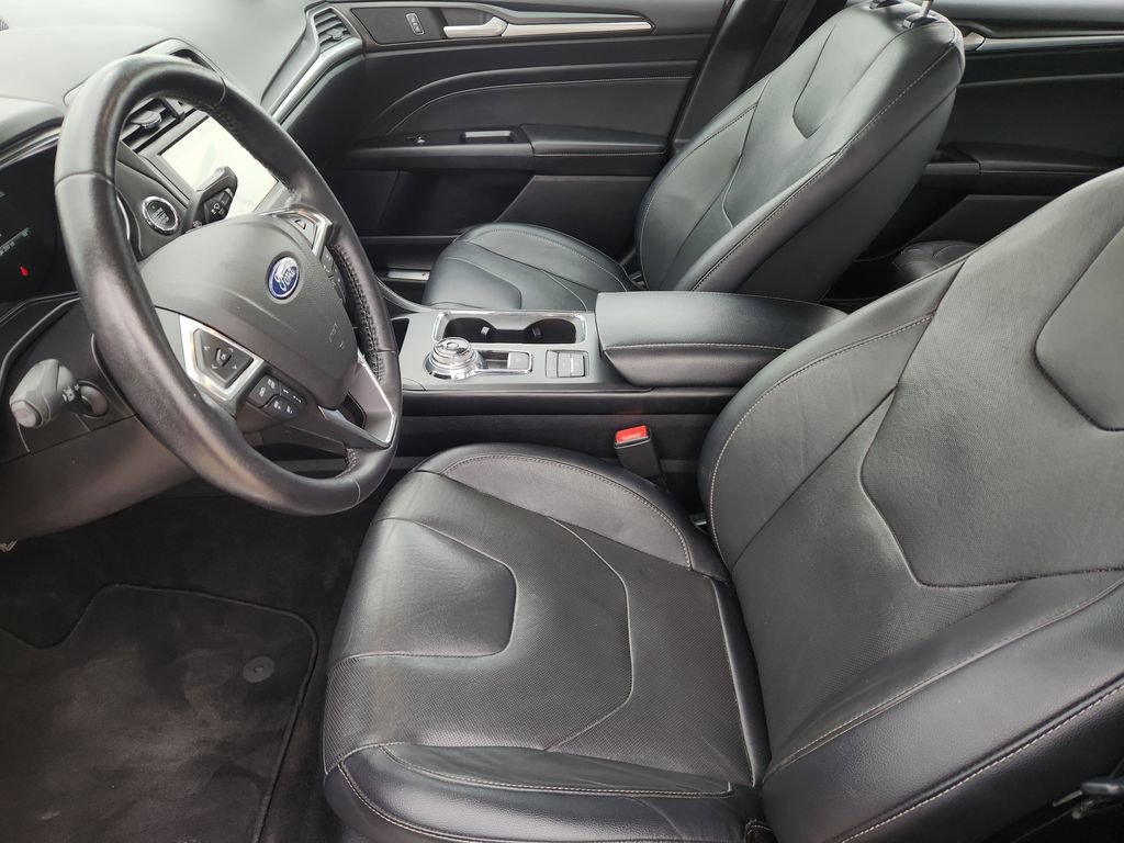 Used 2019 Ford Fusion Energi Titanium image 18