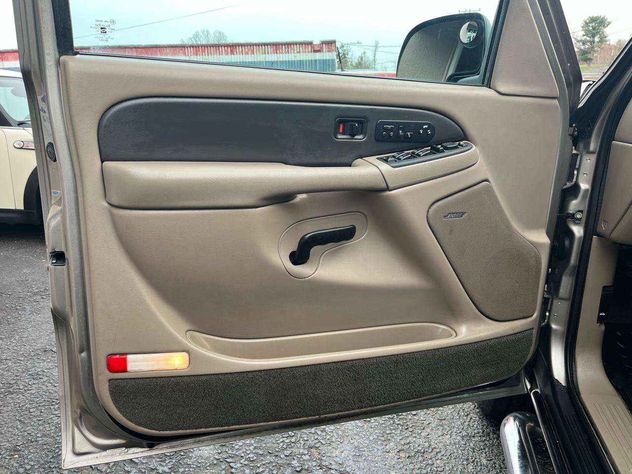 Used 2003 Chevrolet Avalanche 2WD image 24