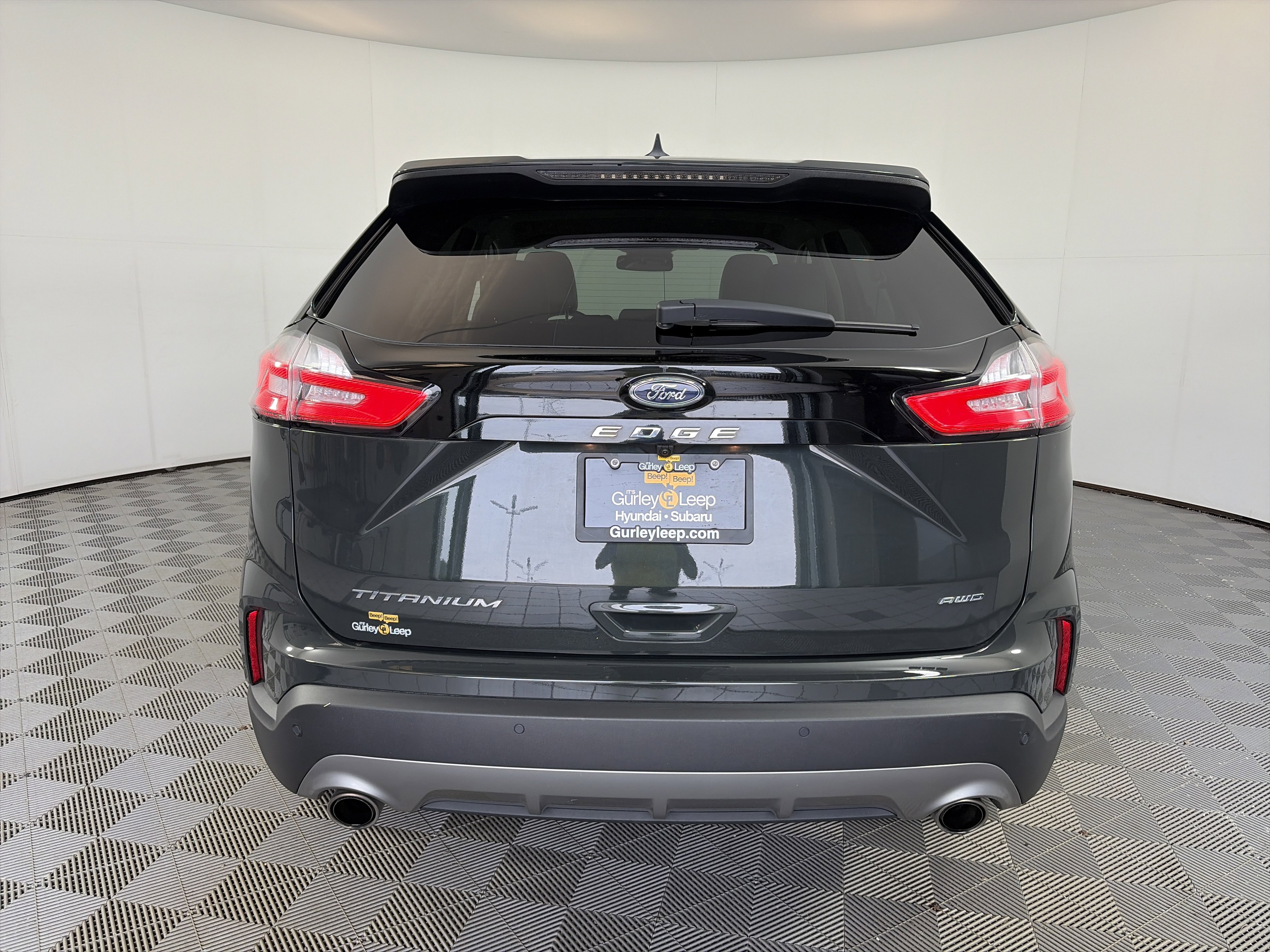 Used 2023 Ford Edge Titanium AWD/4WD image 9