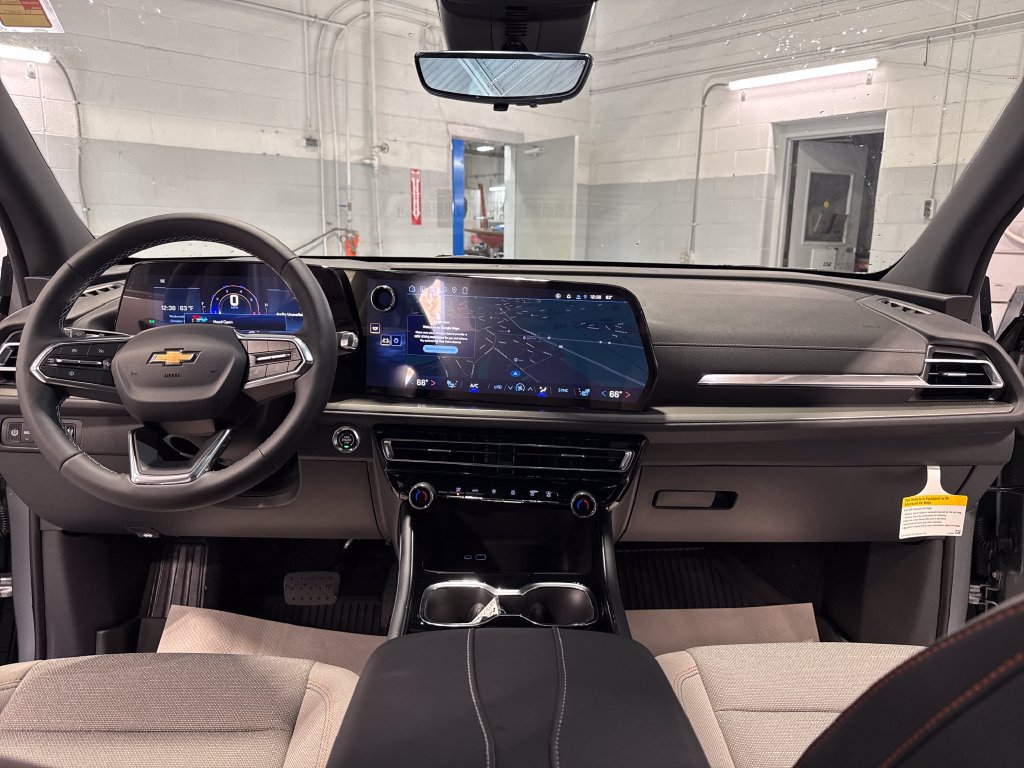 New 2027 Chevrolet Traverse LT w/ Driver Confidence Package AWD/4WD image 39