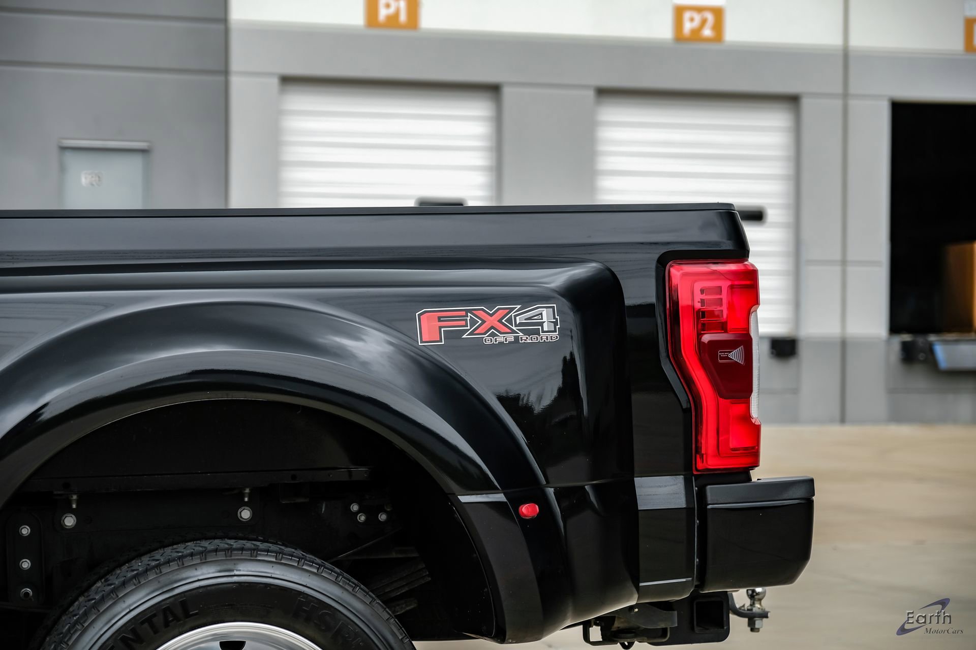 Used 2018 Ford F450 Platinum w/ Platinum Ultimate Package AWD/4WD image 33