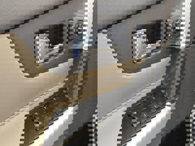 Used 2013 Ford Edge Limited AWD/4WD image 21