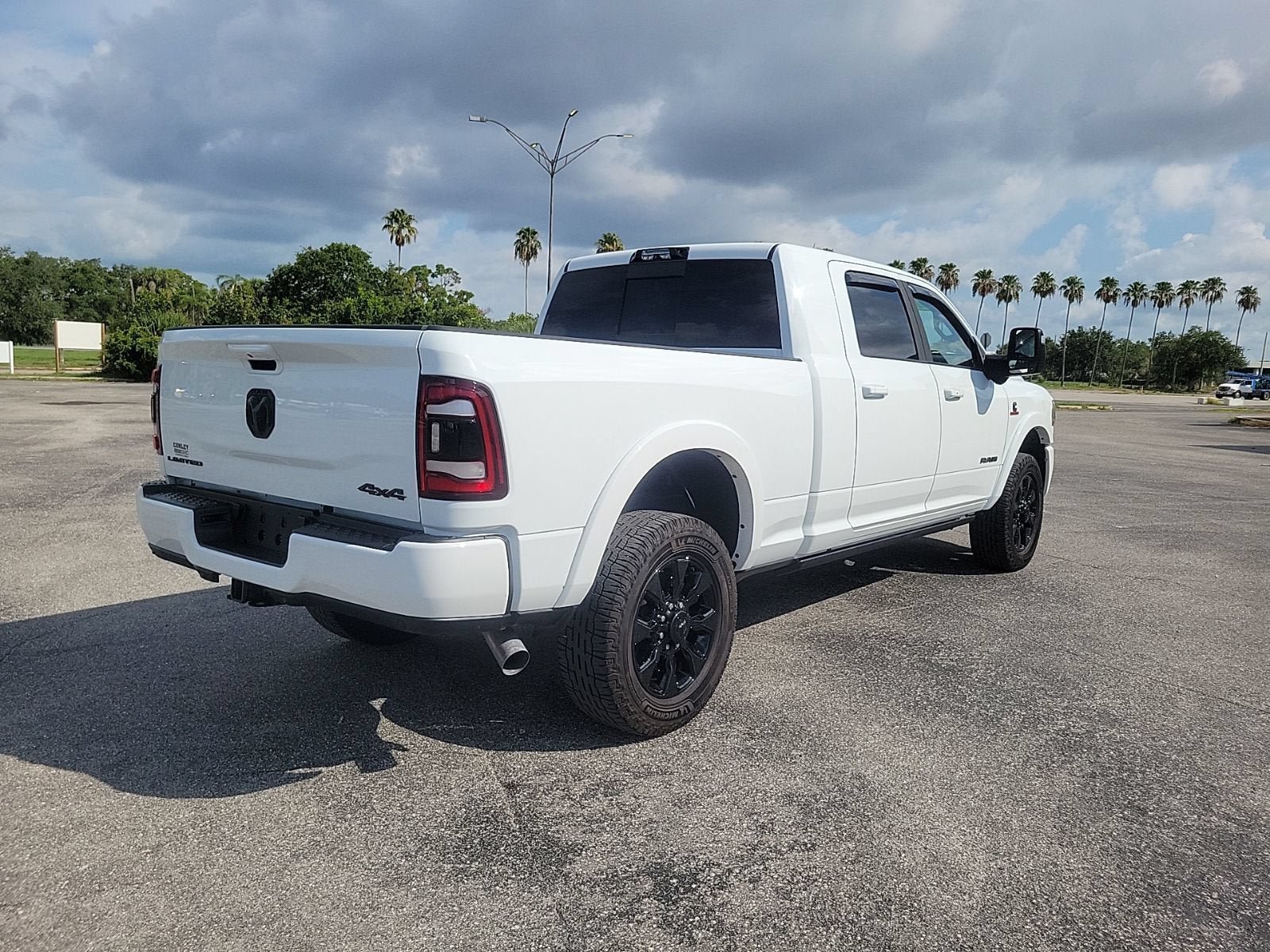 Used 2024 RAM 2500 Limited AWD/4WD image 6