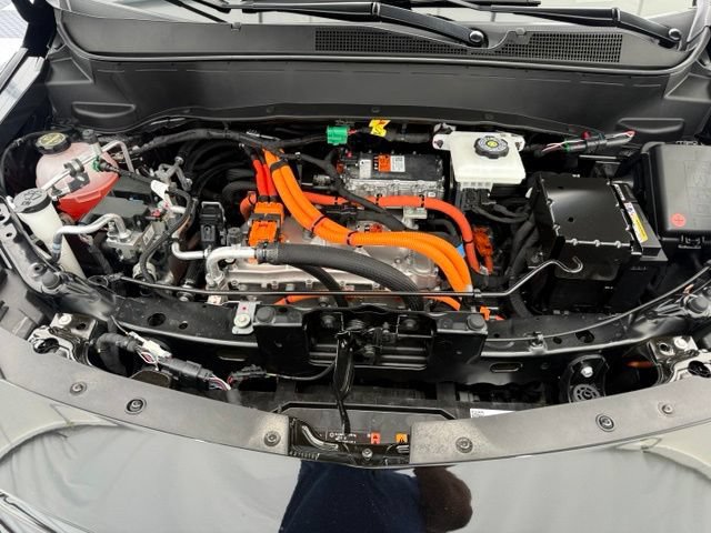 New 2027 Chevrolet Bolt RS w/ Super Cruise Package FWD image 8
