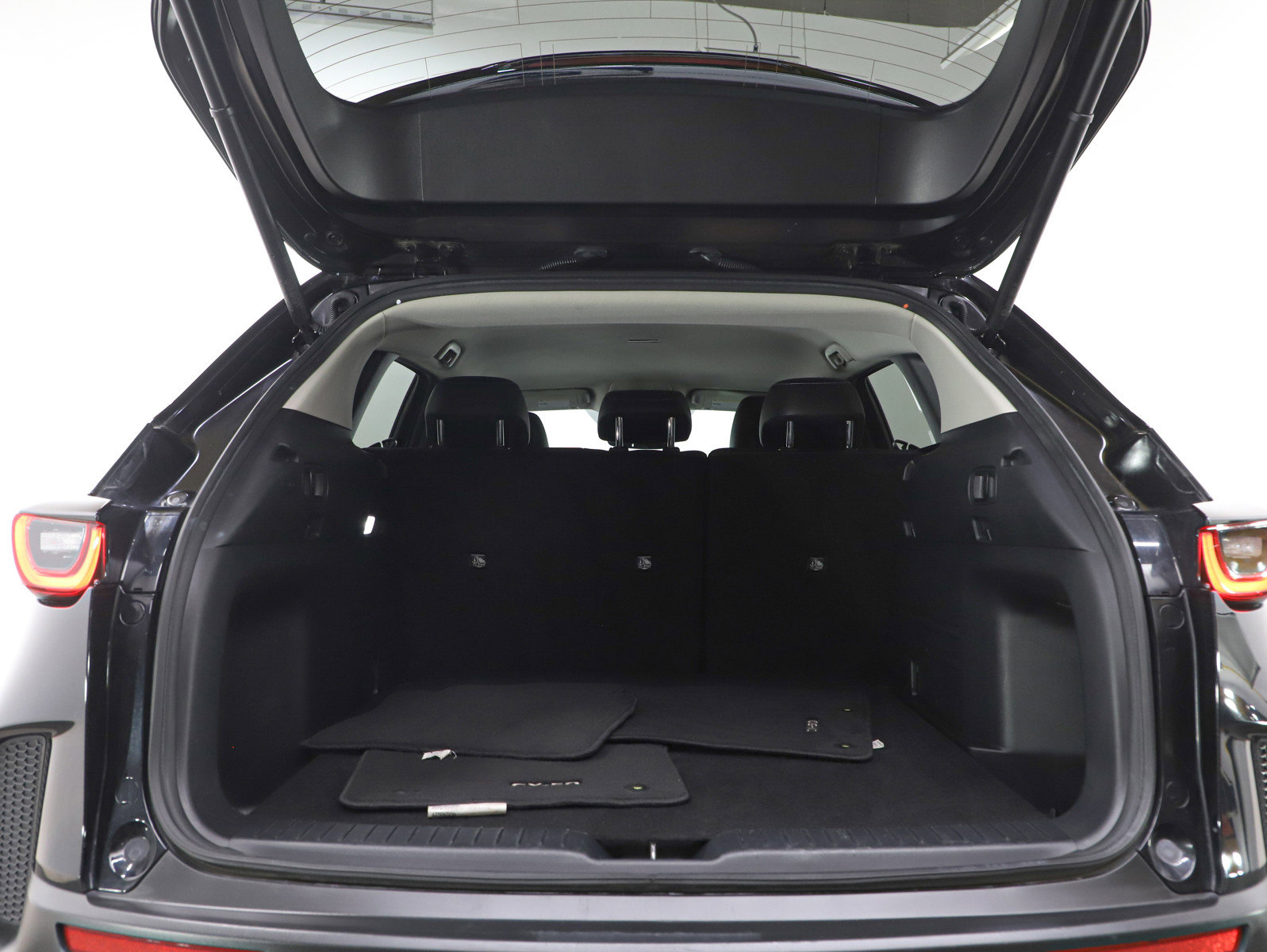 Used 2025 MAZDA CX-50 AWD 2.5 S w/ Preferred Package image 17