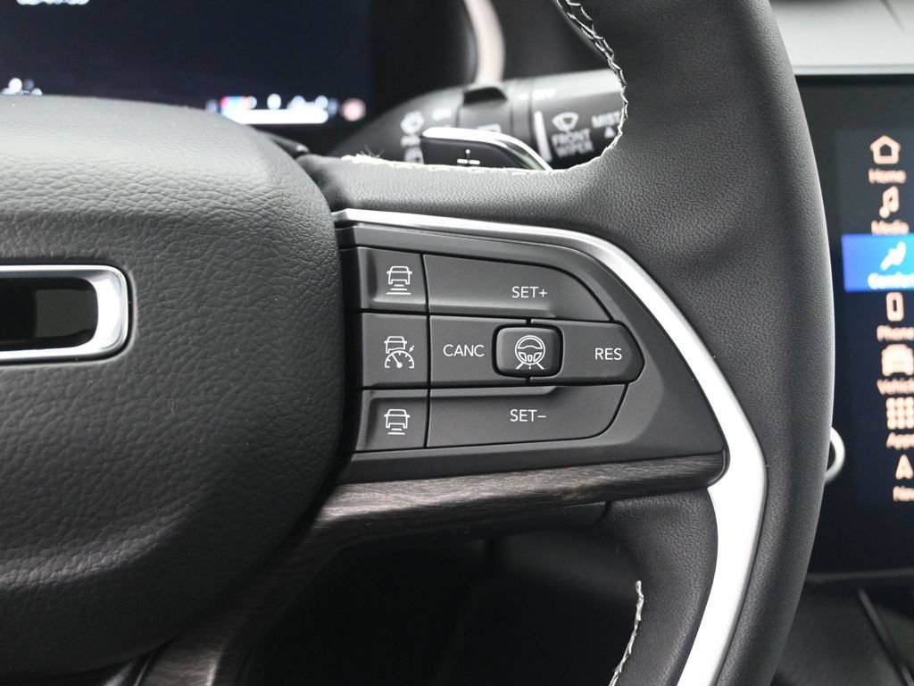 New 2026 Jeep Grand Cherokee Altitude AWD/4WD image 14