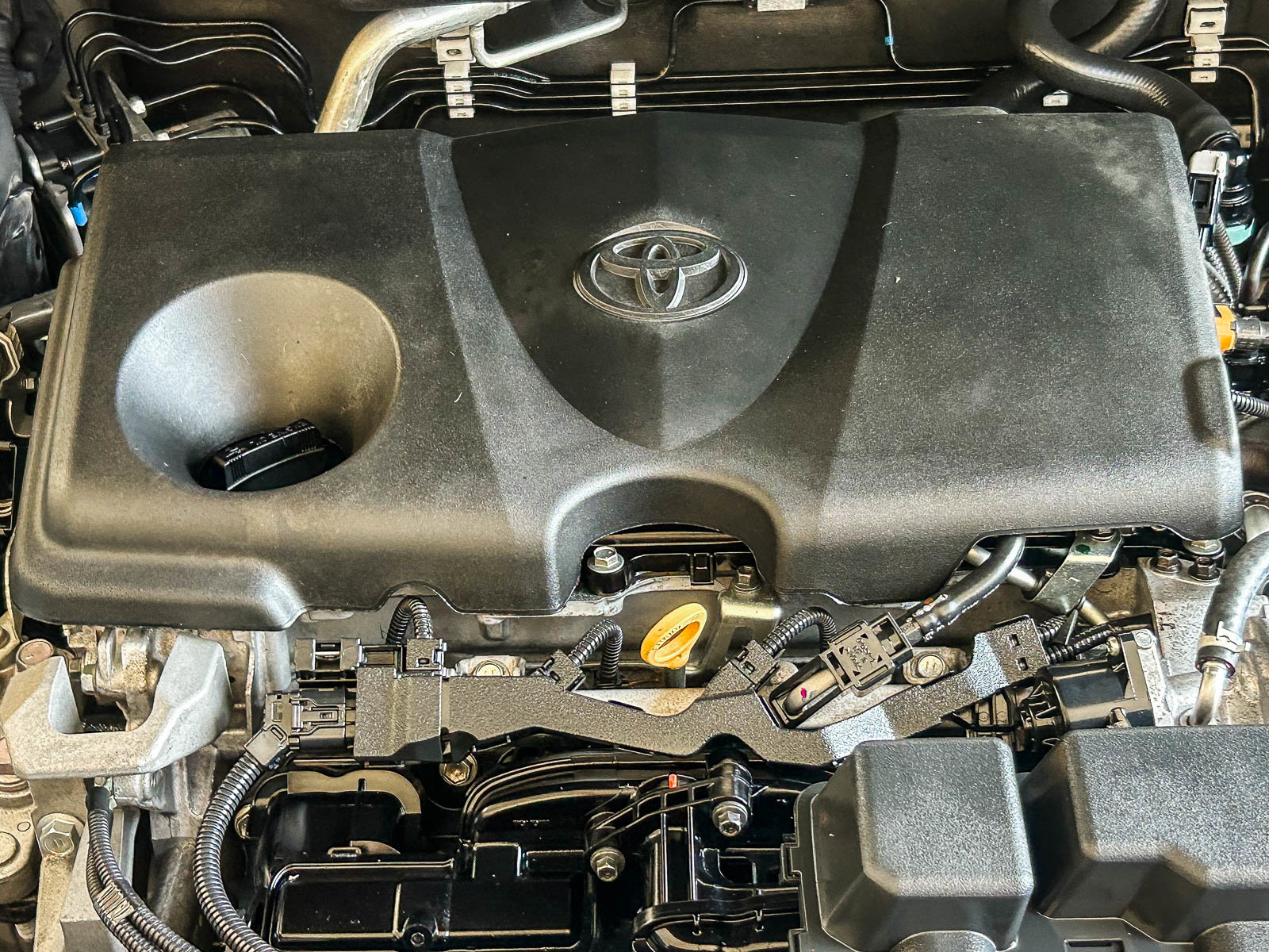 Used 2024 Toyota RAV4 LE image 25