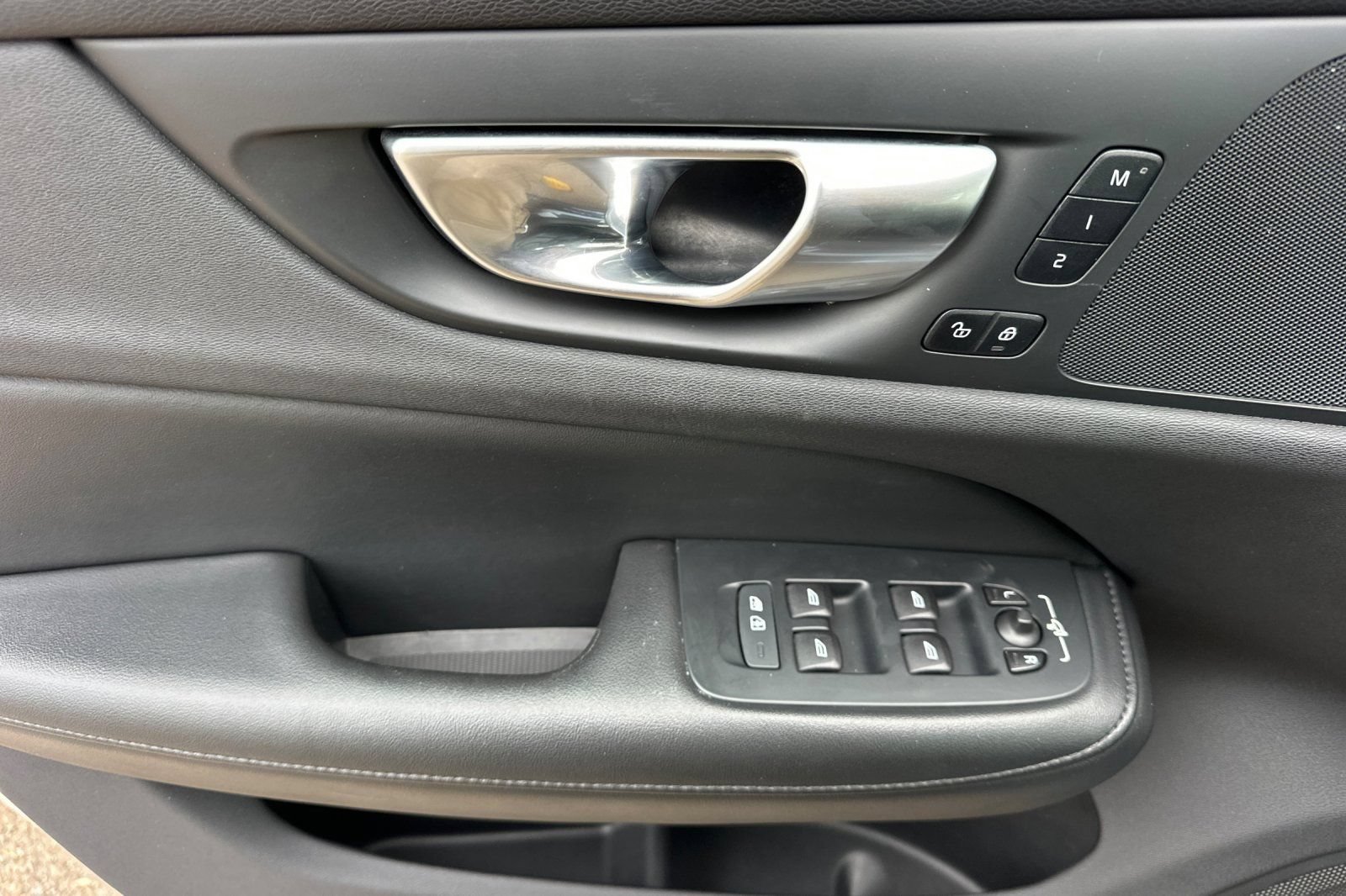 Used 2024 Volvo S60 B5 Plus FWD image 10