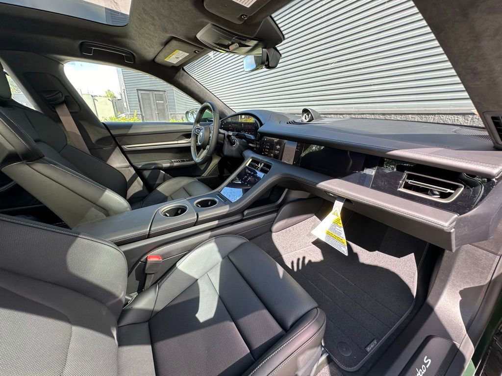 Used 2025 Porsche Taycan Turbo S image 36