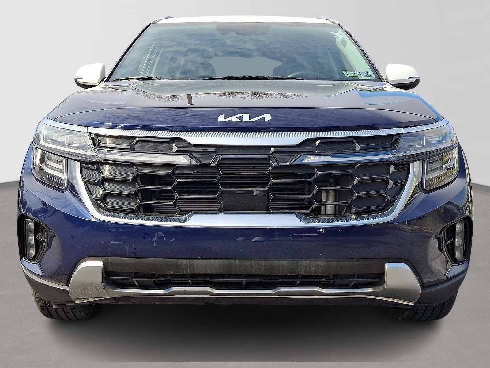 Used 2024 Kia Seltos SX AWD/4WD image 2