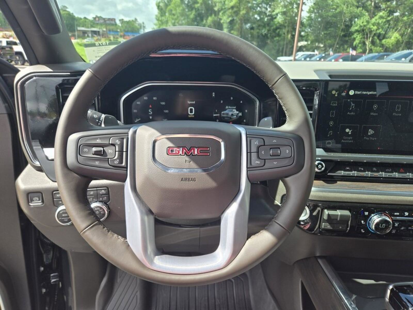 Used 2026 GMC Sierra 1500 SLT w/ SLT Premium Plus Package AWD/4WD image 9