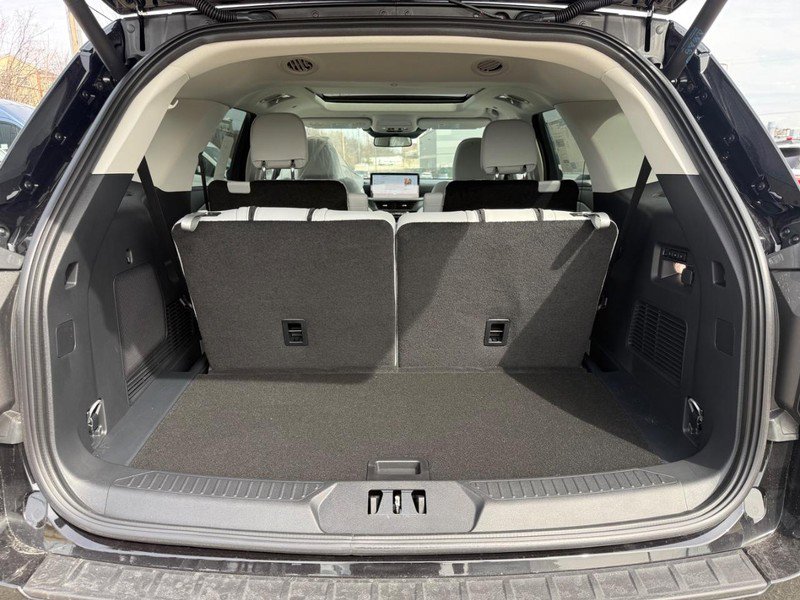 New 2026 Ford Explorer Platinum image 6