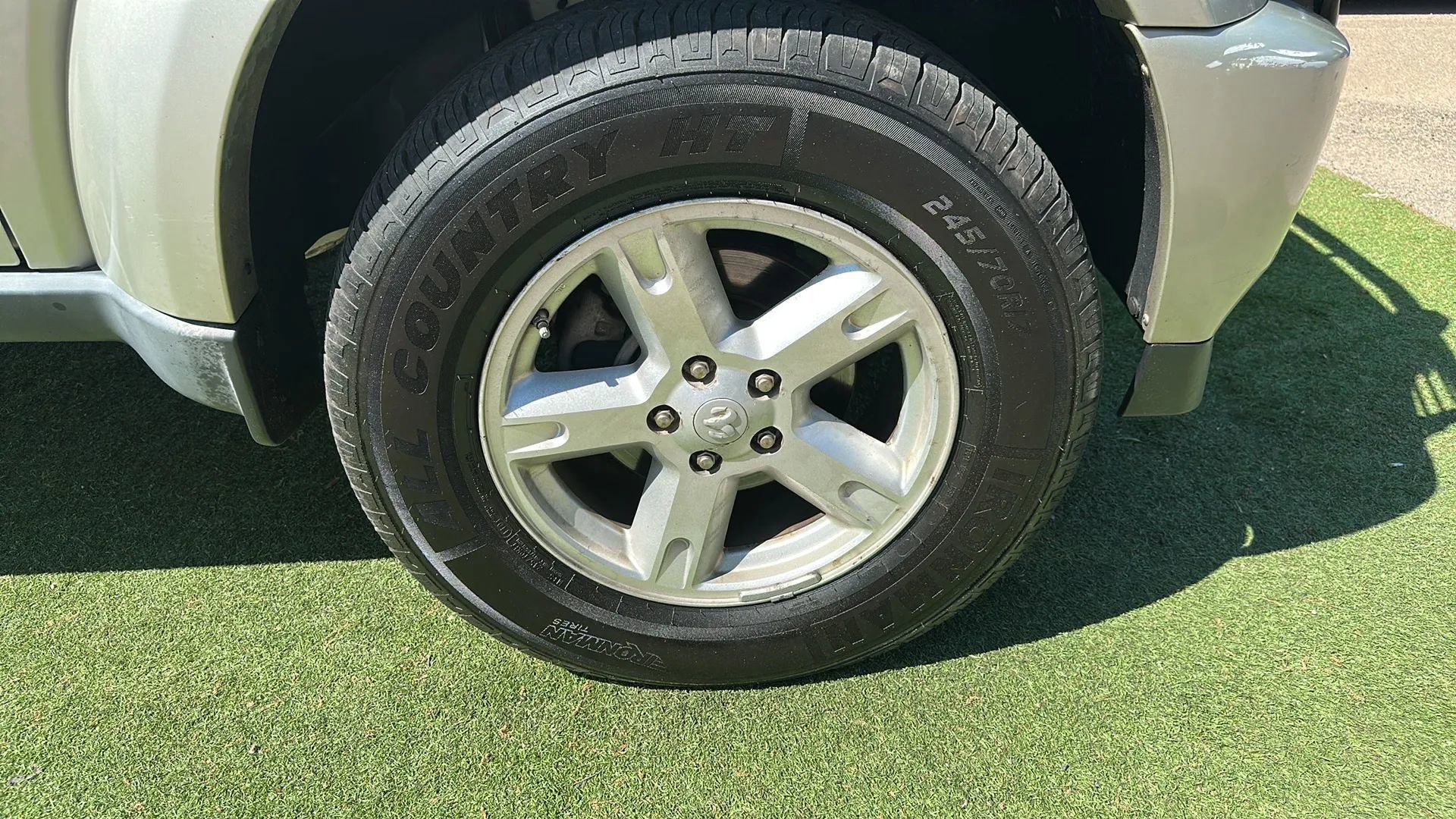 Used 2008 Dodge Nitro SXT image 42