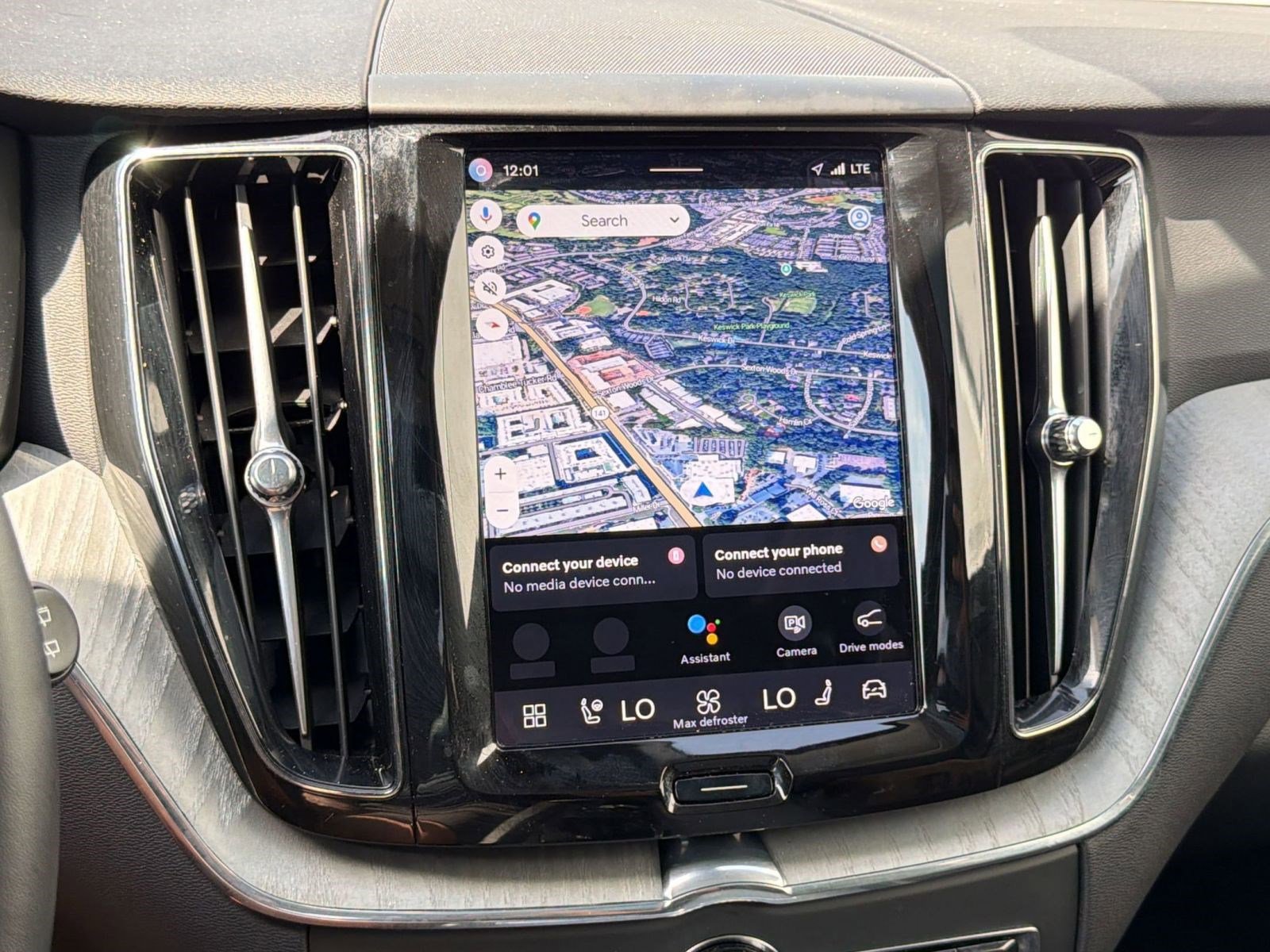 Certified 2025 Volvo XC60 B5 Plus image 21