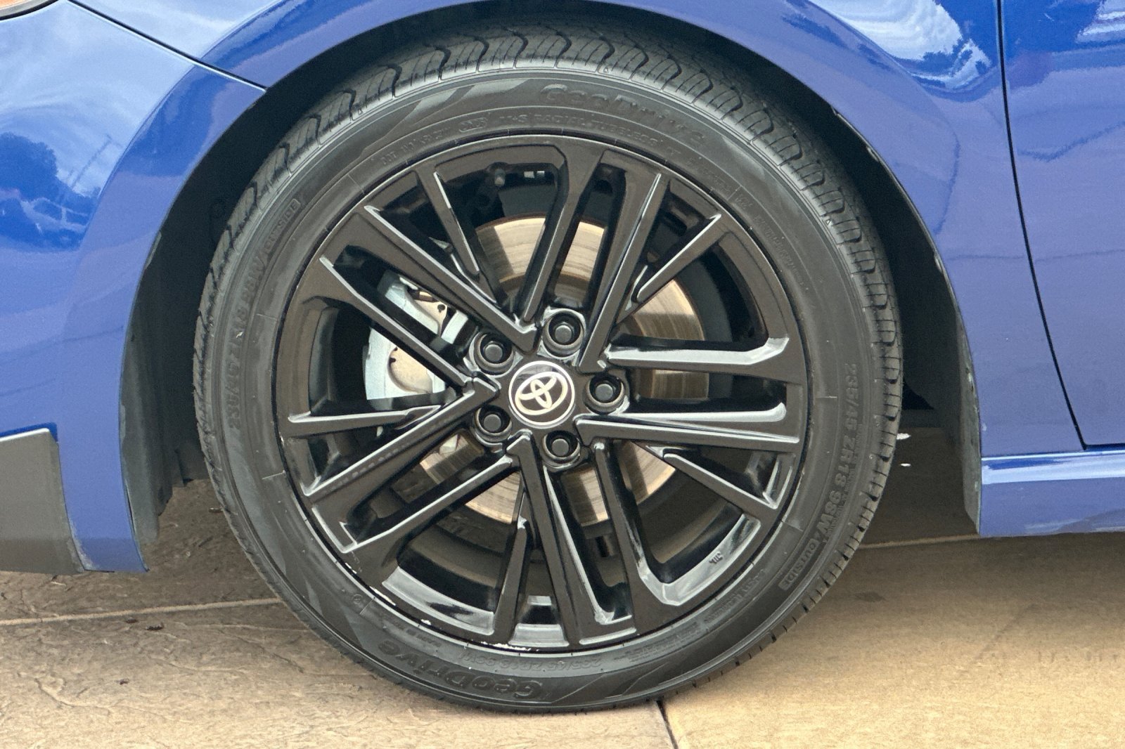 Certified 2025 Toyota Camry SE FWD image 33