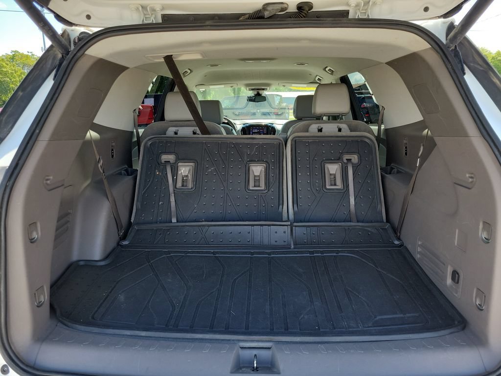 Used 2020 Chevrolet Traverse Premier w/ LPO, Floor Liner Package FWD image 7